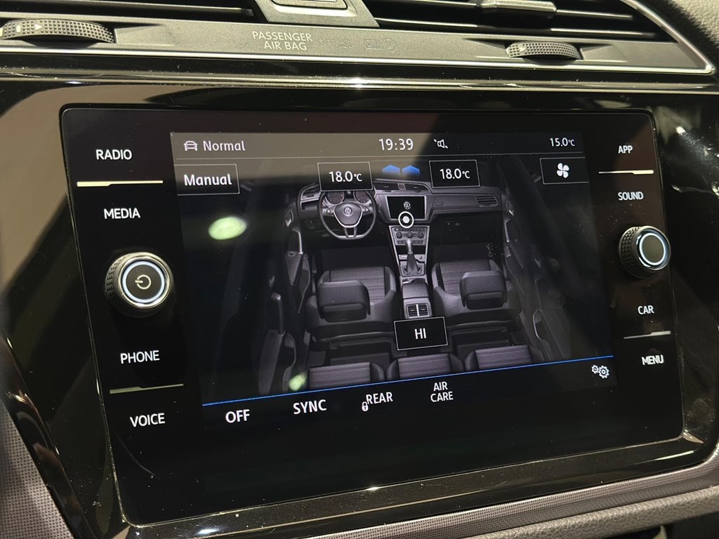 Foto 5 VOLKSWAGEN Touran Sport 2.0 TDI DSG