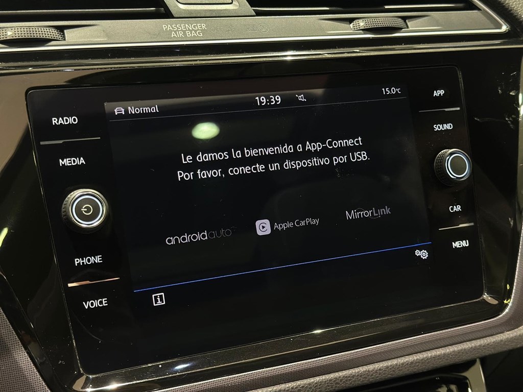 Foto 6 VOLKSWAGEN Touran Sport 2.0 TDI DSG