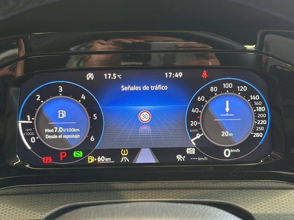 Foto 16 VW GOLF 8 GTD 200CV DSG 