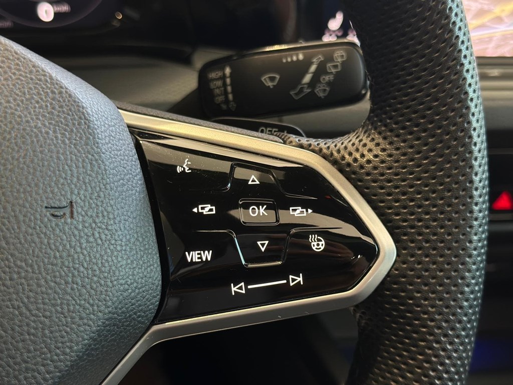 Foto 17 VW GOLF 8 GTD 200CV DSG 