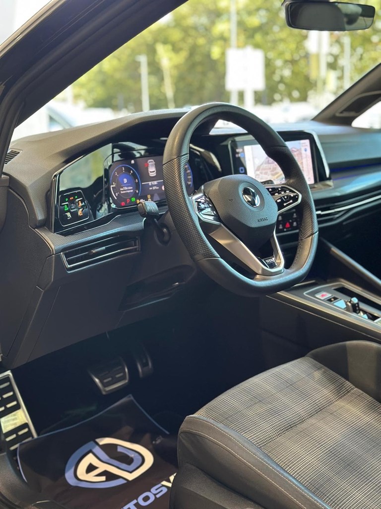 Foto 22 VW GOLF 8 GTD 200CV DSG 